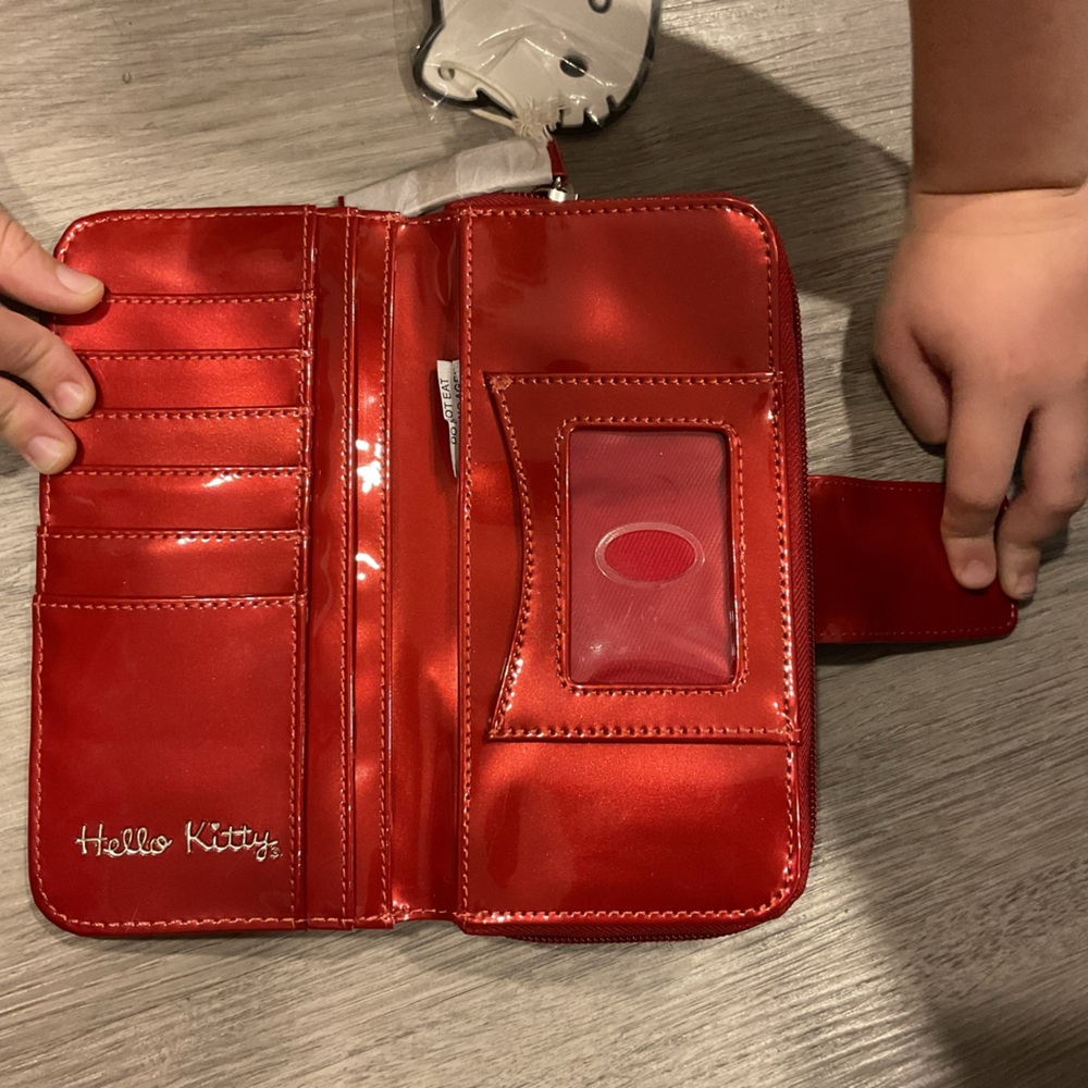 Loungefly Red Hello Kitty Wallet - Picture 2 of 2